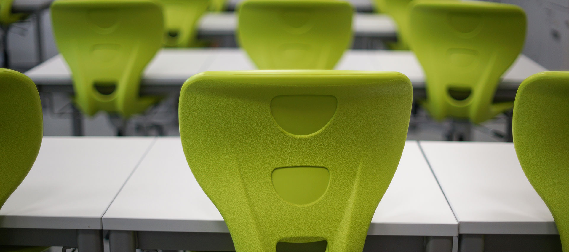 classroom-chairs